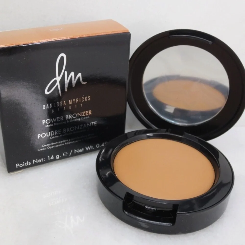 DANESSA MYRICKS BEAUTY Power Bronzer In Light